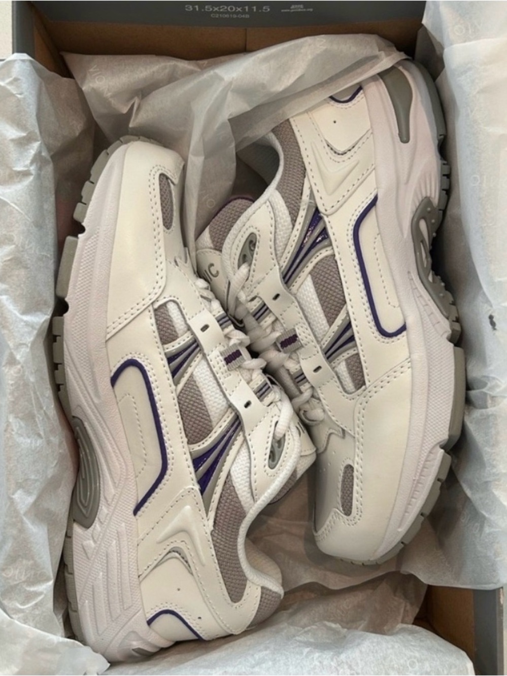 Vionic 23Walk Classic Sneaker - Picture 1 of 3